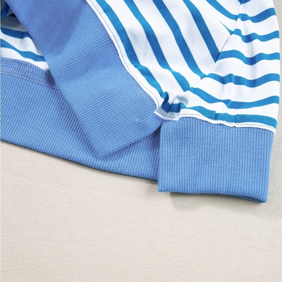 Color Block Top - Picture 5 of 6